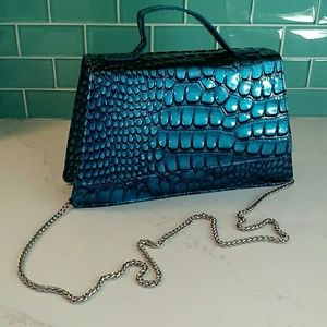 🐊 Blue Faux Crocodile Purse
